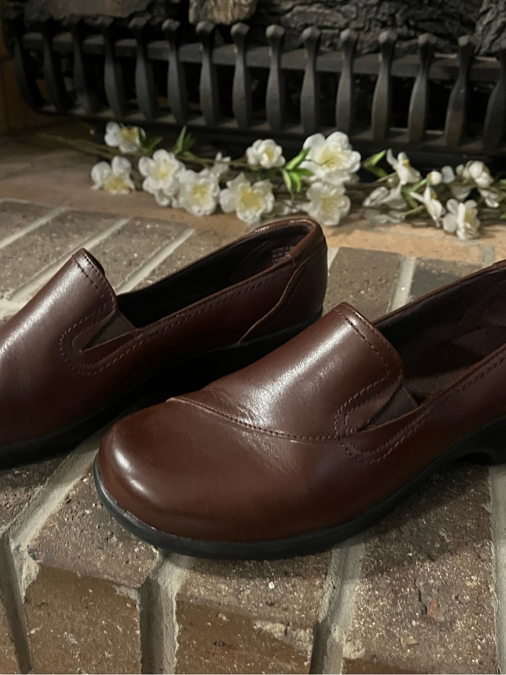 Clarks Women's Brown Leather Slip-On Loafers